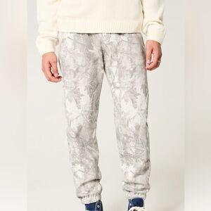 Abercrombie camo sweatpants men’s large.